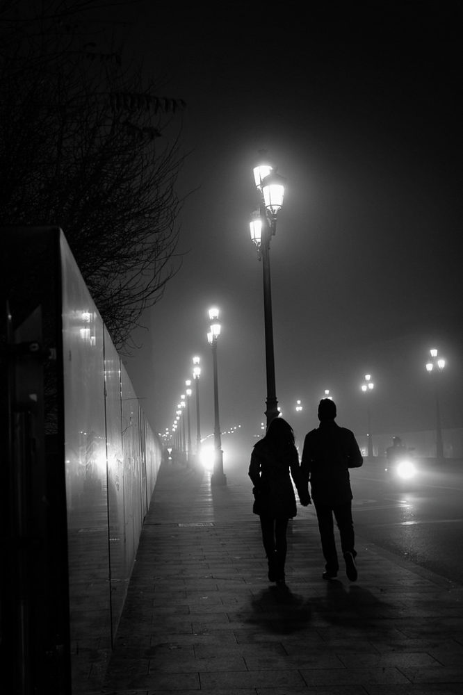 Un couple marchant en ville dans la nuit (illustration) - 'Crisis or Opportunity' http://www.flickr.com/photos/92605333@N00/32157550401 Found on flickrcc.net