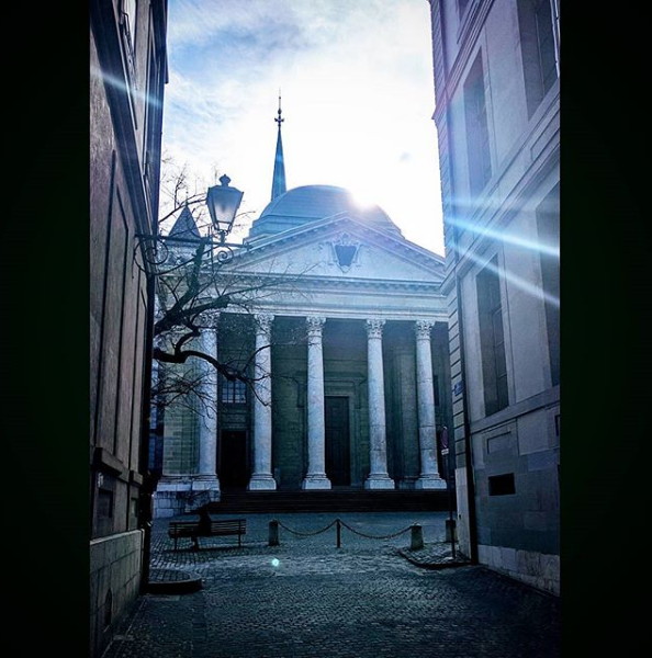 La cathédrale de Genève entre ombre et lumière - Instagram de l'EPG