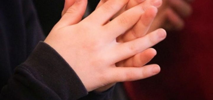 Prière d'enfant (image issue de l'instagram de l'EPG)