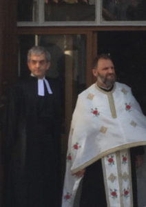 Cérémonie œcuménique de mariage entre un protestant et une orthodoxe.