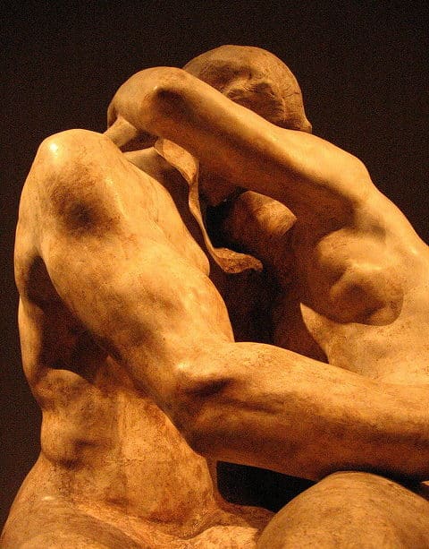 Rodin : le baiser - http://www.flickr.com/photos/14012786@N00/2584804971 Found on flickrcc.net