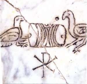 image chrétienne des premiers siècles : colombes et chrisme
