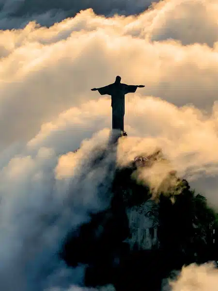 Le Christ rédempteur de Rio de Janeiro - photo robert nyman trouvée sur unsplash
