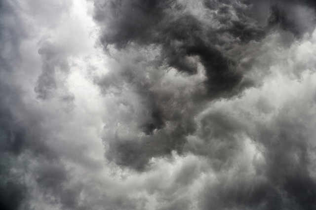 ciel d'orage - Image par engin akyurt de Pixabay