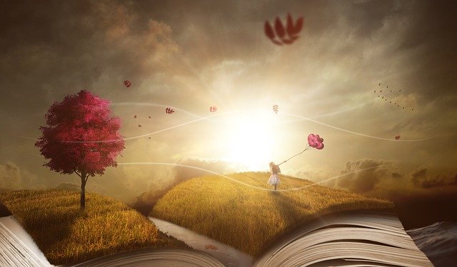 livre fantastique comprenant un paysage et une fille tenant un ballon - Image par Comfreak de Pixabay
