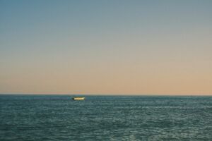 « Jetez le filet du côté droit de la barque, et vous trouverez…. une grande quantité de poissons. » (Jean 21:6)