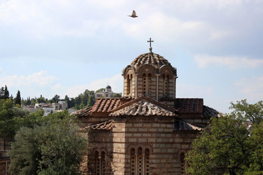 Une église orthodoxe à coupole - Image par Asimina Nteliou de https://pixabay.com/fr/photos/%C3%A9glise-byzantine-temple-d%C3%B4me-art-2943896/