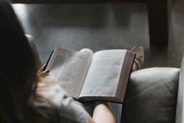 Jésus : « Vous avez entendu qu’il a été dit … mais moi je vous dis … » (Matthieu 5:22,28,32,34,39,44)