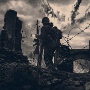photo en noir et blanc montrant un soldat armé au combat - Image par Matthias Lipinski de https://pixabay.com/fr/photos/guerre-soldat-militaire-explosion-7563452/