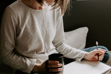 Trahison et blessure amoureuse : comment retrouver la paix ? (et éviter les rapaces)